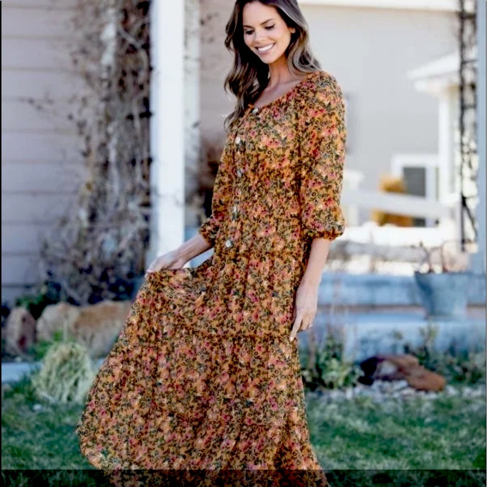 NWT CLASSIC PEASANT DRESS SZ LG & XL